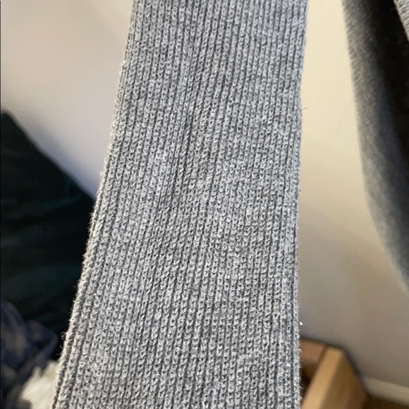 Light weight long sweater - Picture 2 of 6